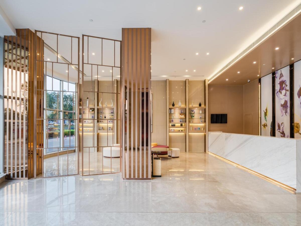 Lavande Hotel Luzhou Wanda Plaza Southwest Commercial City Extérieur photo