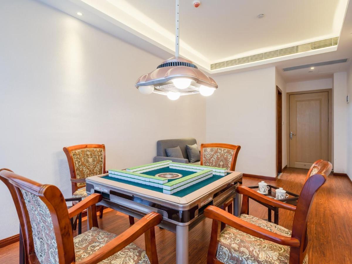 Lavande Hotel Luzhou Wanda Plaza Southwest Commercial City Extérieur photo