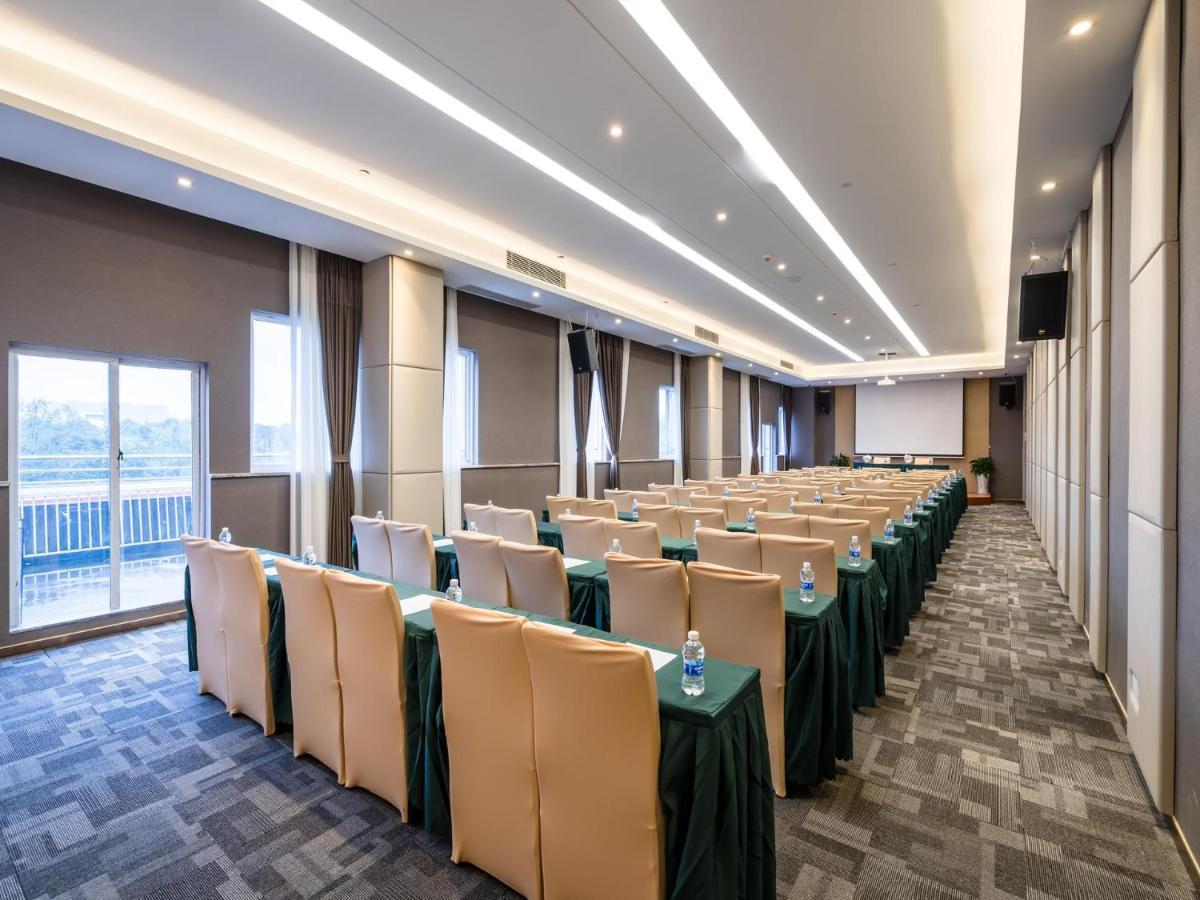 Lavande Hotel Luzhou Wanda Plaza Southwest Commercial City Extérieur photo
